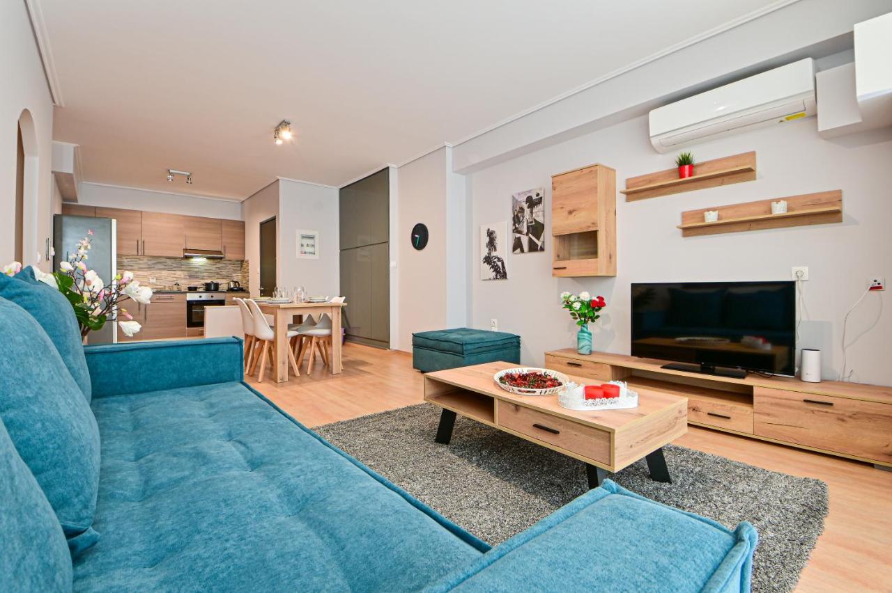 Ferienwohnung Modern Flat In The Heart Of Port Of Piräus Exterior foto