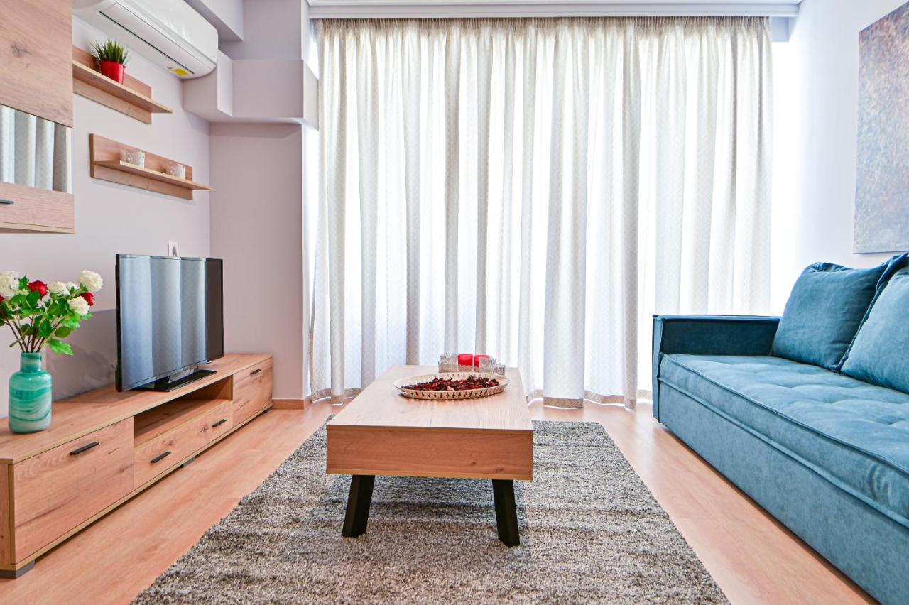 Ferienwohnung Modern Flat In The Heart Of Port Of Piräus Exterior foto