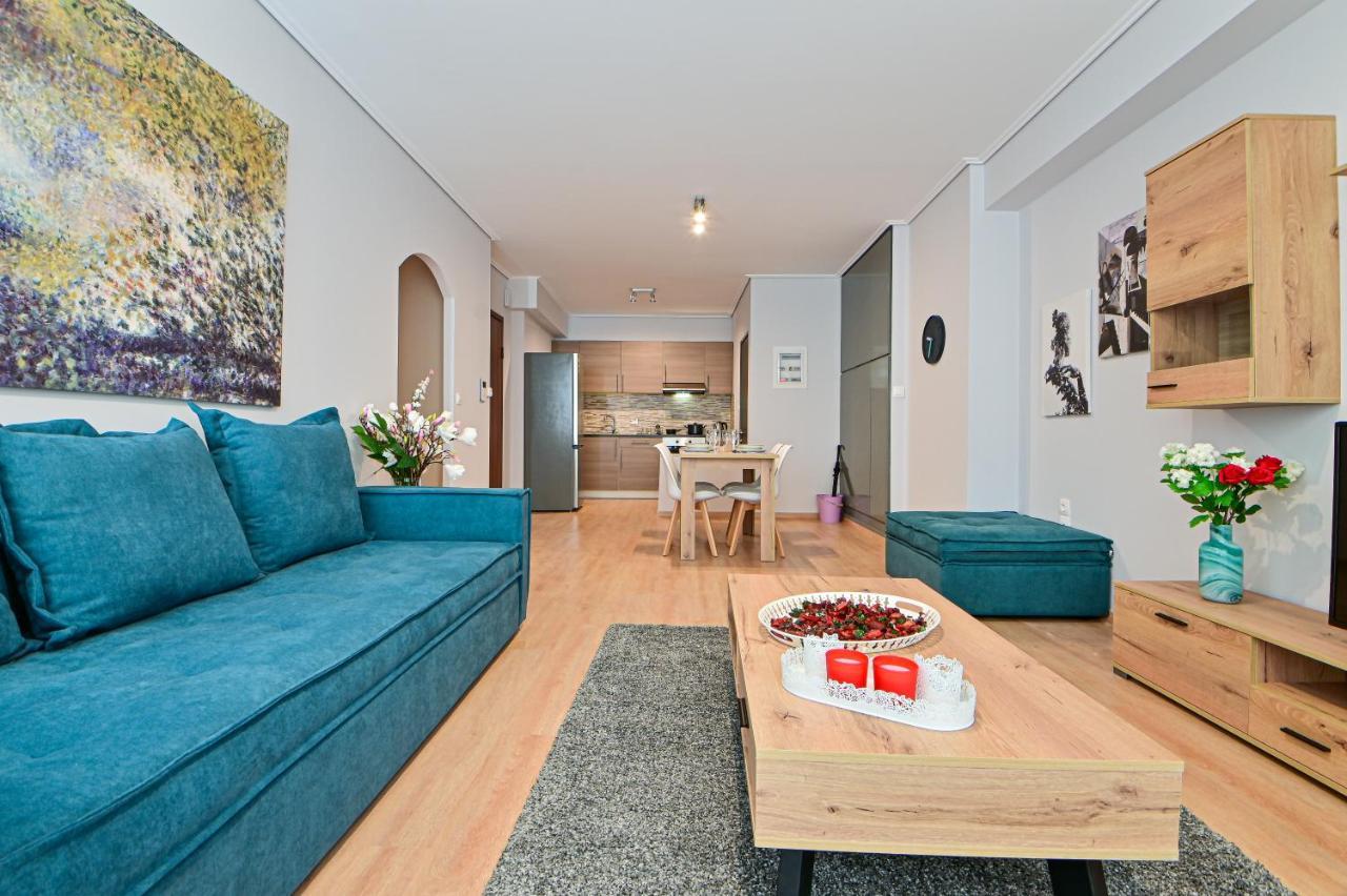 Ferienwohnung Modern Flat In The Heart Of Port Of Piräus Exterior foto