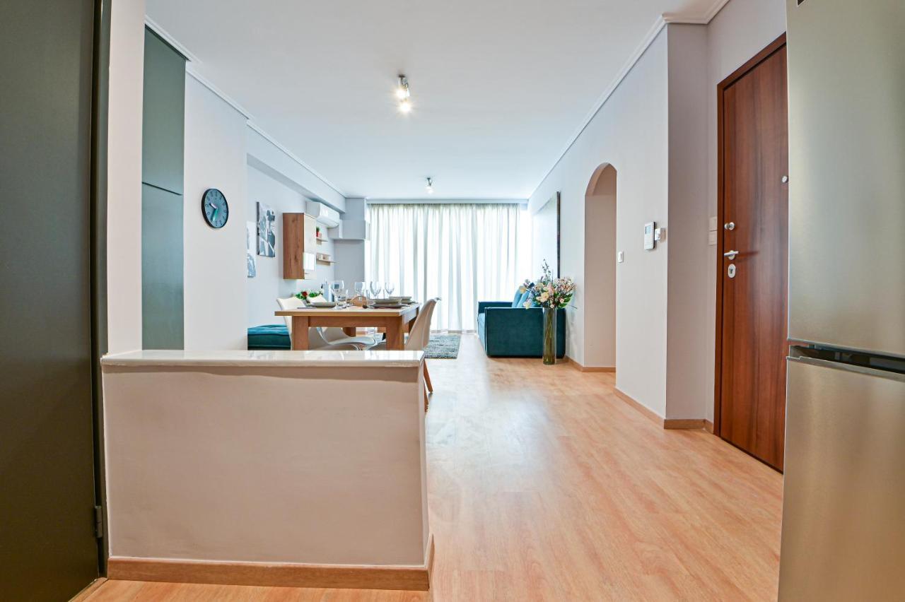 Ferienwohnung Modern Flat In The Heart Of Port Of Piräus Exterior foto